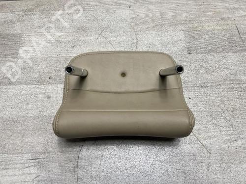Used Headrest VW PASSAT B6 (3C2) 2.0 TDI (140 hp) 23033914