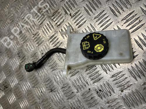 Used Brake fluid reservoir Brake fluid reservoir PEUGEOT 308 II (LB_, LP_, LW_, LH_, L3_) 1.2 THP 130 (131 hp) 33429584 33429584