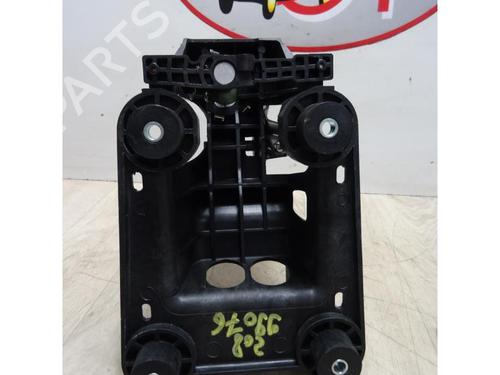 Gear lever PEUGEOT 208 I (CA_, CC_) 1.2 VTI 82 | BP20612273M90 