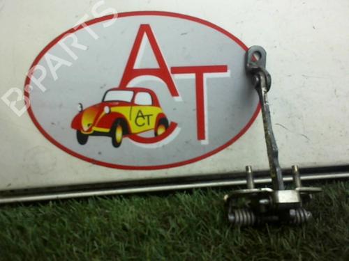 Dørhængsel/Dørbegrænser DACIA SANDERO 1.4 MPI LPG (72 hp) 13128479