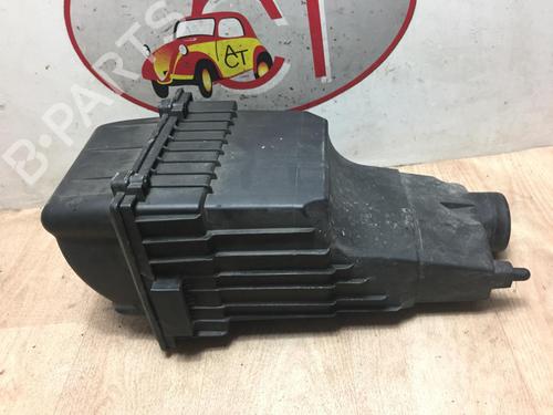 Używane Obudowa filtra powietrza PEUGEOT 206 Hatchback (2A/C) 1.9 D (69 hp) 31195586