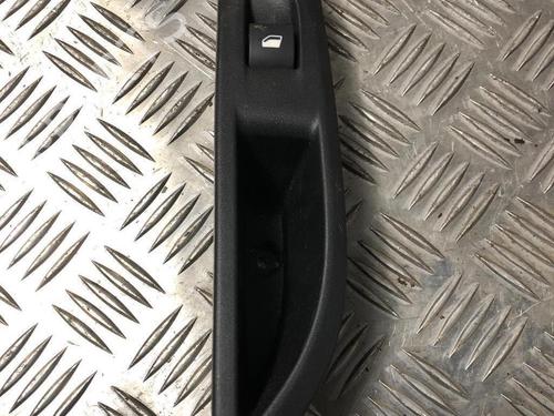 Venstre bagtil elrude kontakt PEUGEOT 208 II (UB_, UP_, UW_, UJ_) 1.2 PureTech 100 (101 hp) 31668689