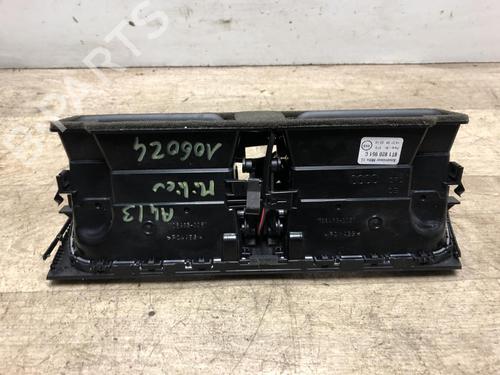 Air vent AUDI A4 B8 (8K2) 2.7 TDI | BP23034666I21