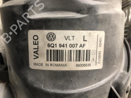Left headlight VW POLO IV (9N_, 9A_) 1.2 12V | BP31245290C28
