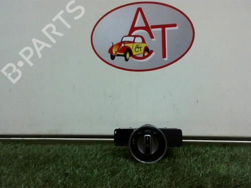 Comando luci MERCEDES-BENZ GLA-CLASS (X156) GLA 180 CDI / d (156.912) (109 hp) 13037195