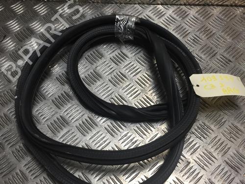 Used Rubber door seal CITROËN C3 III (SX) 1.6 BlueHDi 100 (99 hp) 24491560