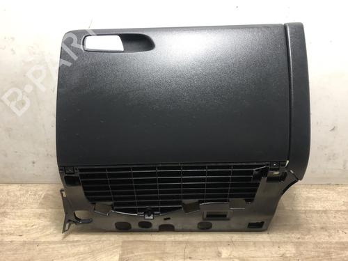Used Glove box AUDI A5 Sportback (8TA) 2.0 TDI (143 hp) 23128237