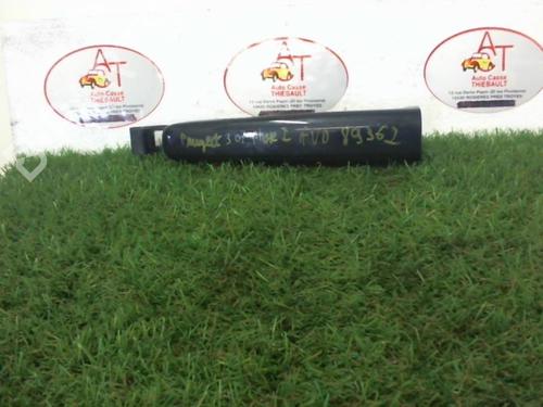 front-right-exterior-door-handle-peugeot-307-3ac-20-hdi-90-9101w8-2000-2001-2002-2003-2004-2005-2006-2007-2008-2009-2010-2011-2012-13265646 main image