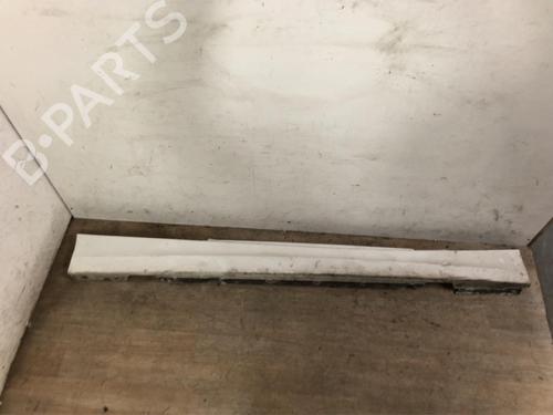 Used Right sideskirt BMW 1 (E81) 118 d (143 hp) 23873244