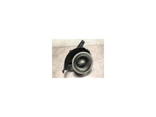Used Heater blower motor SEAT IBIZA IV (6J5, 6P1) 2.0 TDI (143 hp) 23186681