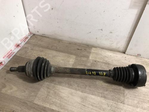 Drivksel foran venstre VW GOLF IV (1J1) 1.4 16V (75 hp) 28573303