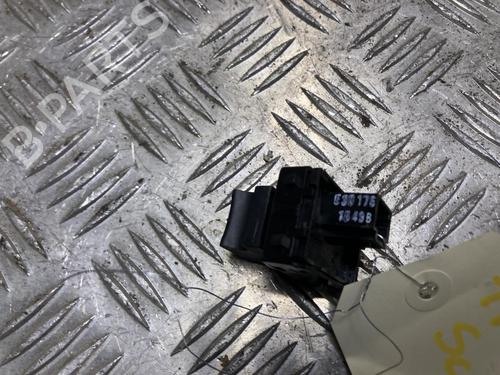 Right front window switch RENAULT SCÉNIC III (JZ0/1_) 1.9 dCi (JZ0J, JZ1J, JZ1K, JZ1S) | BP33677300I26 - Image 2