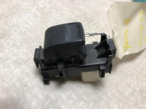 Used Right front window switch TOYOTA YARIS (_P9_) 1.3 VVT-i (SCP90_, SCP90R) (87 hp) 20612790