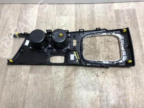 Cup/Object holder RENAULT MEGANE IV Hatchback (B9A/M/N_) 1.5 Blue dCi 115 (B9A6) | BP31195947I37