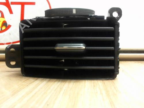 Air vent TOYOTA COROLLA Verso (ZER_, ZZE12_, R1_) 2.2 D-4D (AUR10_, AUR10R) | BP13133033I21 