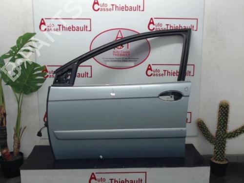 Used Left front door CITROËN C5 II (RC_) 1.6 HDi (RC8HZB) (109 hp) 30780483