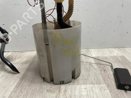 Used Fuel pump FORD FOCUS III Turnier 1.6 TDCi (115 hp) 28586626