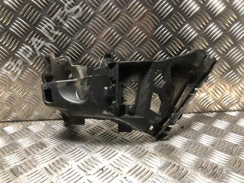 Used Rear bumper bracket Rear bumper bracket 38957807 38957807