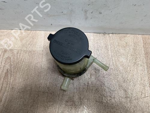 Used Power steering reservoir TOYOTA COROLLA Verso (ZER_, ZZE12_, R1_) 2.0 D-4D (CUR10_, CUR10R) (116 hp) 13293550