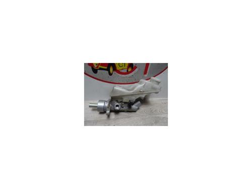 Used Brake master cylinder TOYOTA AVENSIS Estate (_T25_) 2.0 D-4D (CDT250_, CDT250R) (116 hp) 13277046