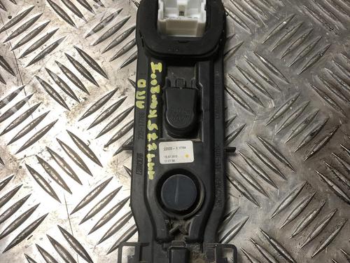 Éclairage de plaque d'immatriculation RENAULT KANGOO Express (FW0/1_) 1.5 dCi 75 (FW07, FW10, FW04) (75 hp) 31357537