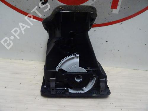 Used Air vent VW GOLF VI (5K1) 1.6 TDI (90 hp) 23109281