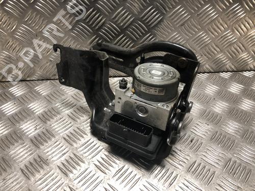 Used ABS pump ABS pump PEUGEOT 208 I (CA_, CC_) 1.6 HDi (92 hp) 33981829 33981829