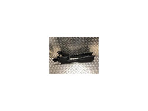 Used Middle console OPEL CORSA F (P2JO) 1.5 (68) (102 hp) 27581346