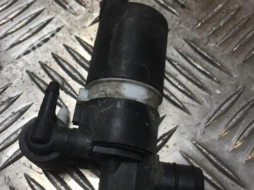Used Washer pump RENAULT LAGUNA III (BT0/1) 1.5 dCi (BT00, BT0A, BT0T, BT1J) (110 hp) 31200755