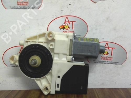 Used Right rear window motor RENAULT MEGANE III Hatchback (BZ0/1_, B3_) 1.5 dCi (BZ09, BZ0D, BZ1W, BZ29, BZ14) (110 hp) 13037577