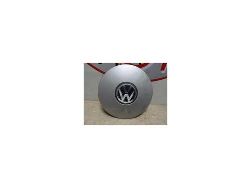 Used Hub cap VW POLO III (6N1) 60 1.4 (60 hp) 30783915