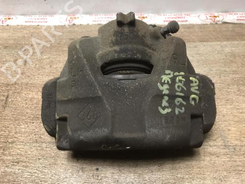 Etrier avant gauche RENAULT MEGANE III Grandtour (KZ0/1) 1.5 dCi (KZ0C, KZ1A) (90 hp) 20616732