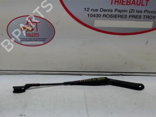 Used Front windshield wiper arm FORD FIESTA VI (CB1, CCN) 1.0 EcoBoost (100 hp) 13262240