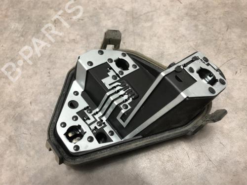 Used Licence plate light RENAULT CLIO III Grandtour (KR0/1_) 1.5 dCi (KR0F) (86 hp) 20620971