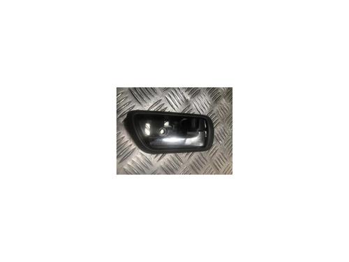 Used Rear right interior door handle TOYOTA COROLLA Verso (ZER_, ZZE12_, R1_) 2.2 D-4D (AUR10_, AUR10R) (136 hp) 26326972