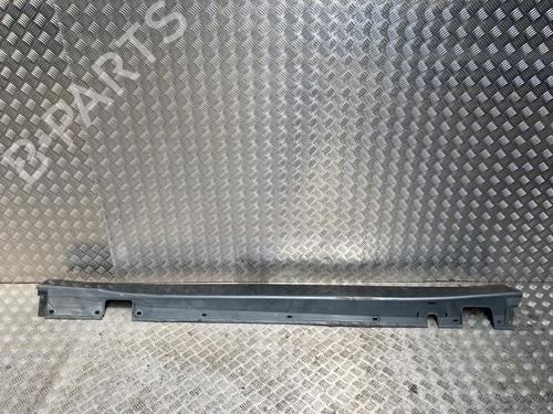 Venstre sidekjole Venstre sidekjole BMW 5 Touring (E61) 530 xd (231 hp) 36674140 36674140