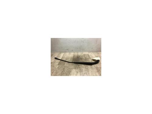 Used Front windshield wiper arm AUDI A3 Sportback (8VA, 8VF) 1.6 TDI (110 hp) 23128585