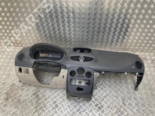Used Dashboard Dashboard RENAULT CLIO III (BR0/1, CR0/1) 1.5 dCi (C/BR0G, C/BR1G) (68 hp) 40021669 40021669