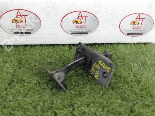 Used Hinge/Door check strap MERCEDES-BENZ VITO Bus (W638) 114 2.3 (638.134, 638.194) (143 hp) 28287051