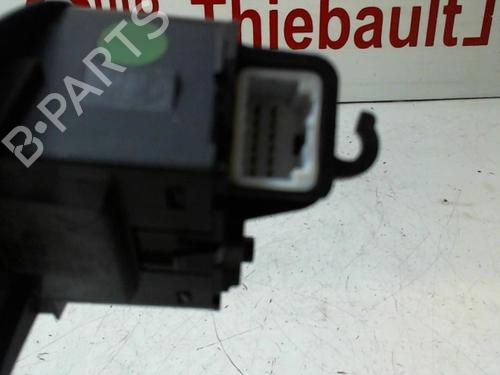Used Switch RENAULT SCÉNIC II (JM0/1_) 1.9 dCi (JM0G, JM12, JM1G, JM2C) (120 hp) 13135219