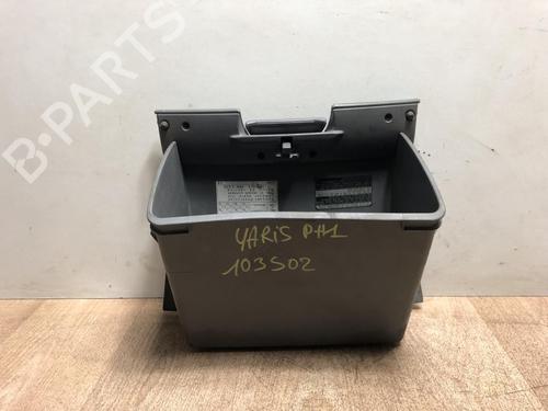 Used Glove box TOYOTA YARIS (_P1_) 1.3 (NCP10, SCP12_) (86 hp) 13226688