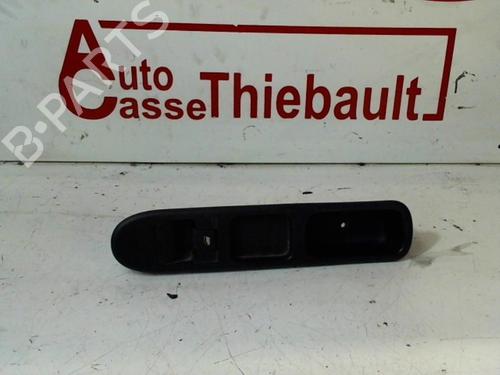 Used Right front window switch PEUGEOT 307 (3A/C) 2.0 HDi 110 (107 hp) 13265874