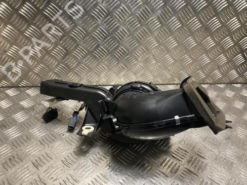 Used Heater blower motor Heater blower motor PEUGEOT 5008 (0U_, 0E_) 2.0 HDi 150 / BlueHDi 150 (150 hp) 32846194 32846194