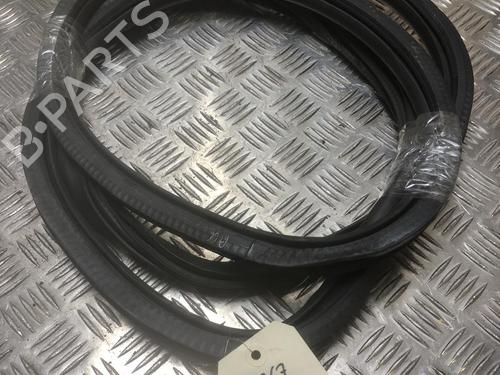 rubber-door-seal-peugeot-308-ii-lb_-lp_-lw_-lh_-l3_-2013-2014-2015-2016-2017-2018-2019-2020-2021-24028667 main image