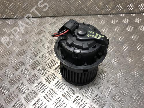 Used Heater blower motor PEUGEOT 2008 I (CU_) 1.6 HDi (92 hp) 31198467