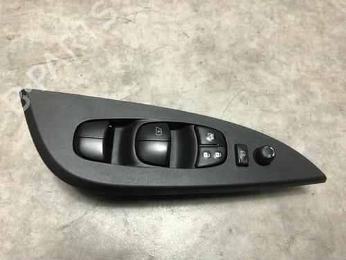 Used Left front window switch NISSAN PULSAR Hatchback (C13) 1.5 dCi (110 hp) 20620431