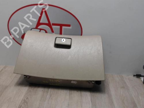 Used Glove box TOYOTA COROLLA (_E12_) 2.0 D-4D (CDE120_, CDE120R) (90 hp) 13226512