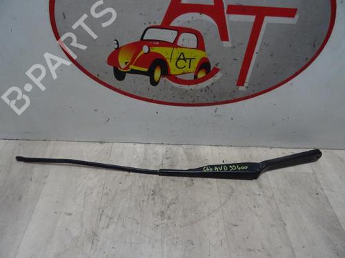 Used Front windshield wiper arm RENAULT CLIO II (BB_, CB_) 1.5 dCi (B/CB3M) (64 hp) 22946799