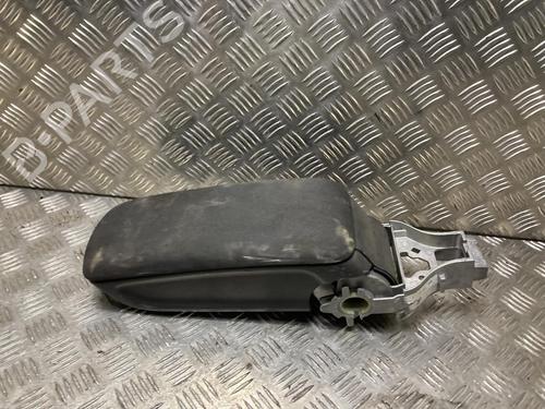 Used Armrest / Center console Armrest / Center console AUDI A1 (8X1, 8XK) 1.6 TDI (115 hp) 34224630 34224630