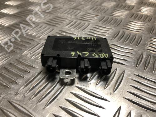 Used Control unit BMW 3 Coupe (E46) 323 Ci (170 hp) 31203830